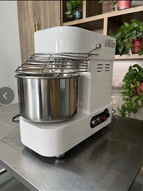 1.1kw เครื่องผสมขนมหมุน 5kg เครื่องผสมหมุนมืออาชีพสําหรับบ้าน